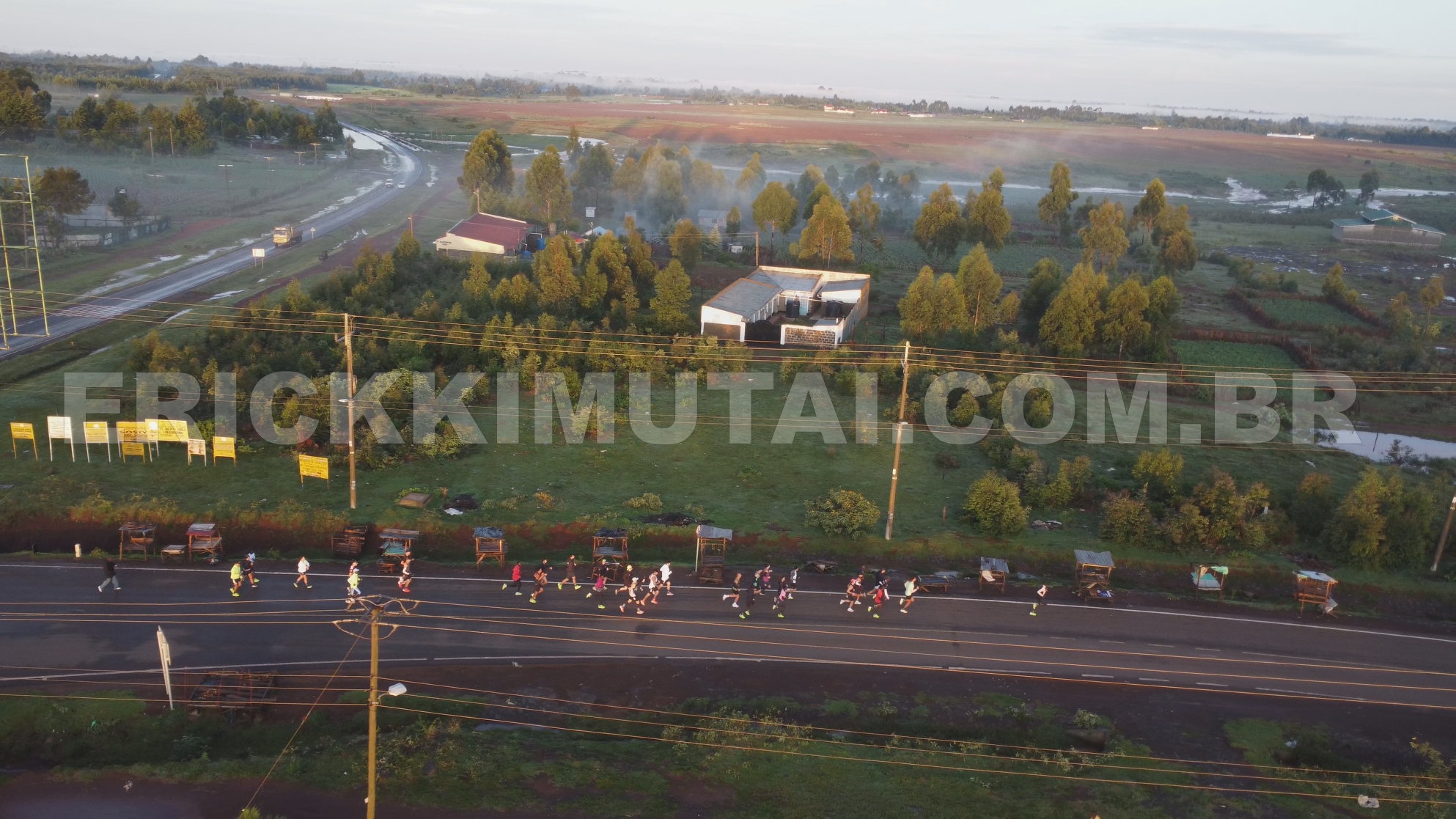 Erick treinando em Moiben com profissionais